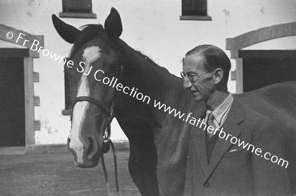 KILLEEN CASTLE   LORD FINGAL WITH HORSE